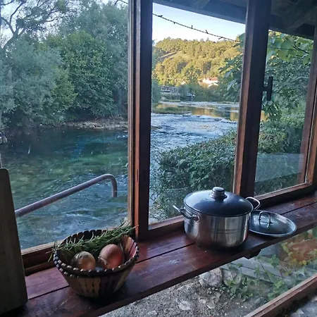 Domacinstvo Una-ostrovica *