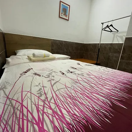 Apartment Domacinstvo Una-ostrovica Kulen Vakuf