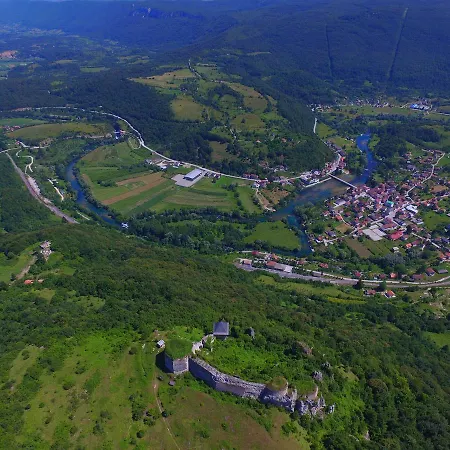 Domacinstvo Una-ostrovica *