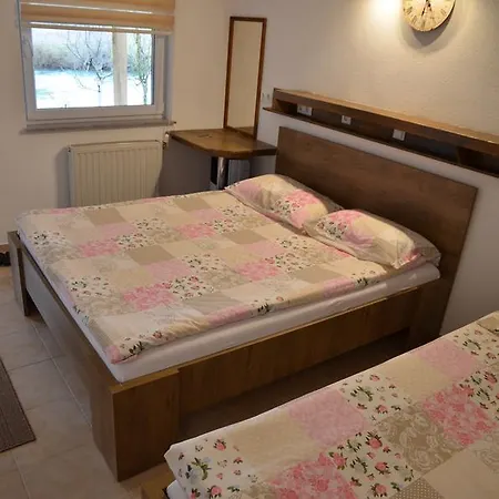 Apartment Domacinstvo Una-ostrovica Kulen Vakuf