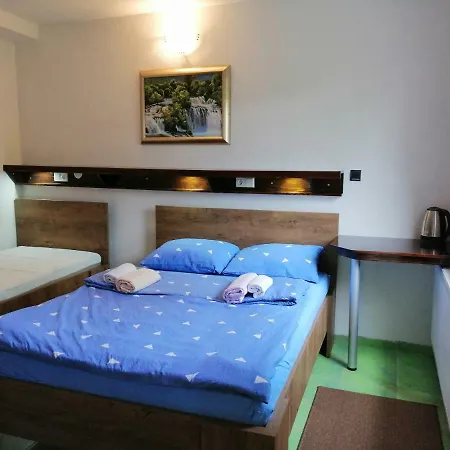 Domacinstvo Una-ostrovica Lejlighed Kulen Vakuf