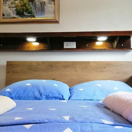 Domacinstvo Una-ostrovica Apartman Kulen Vakuf