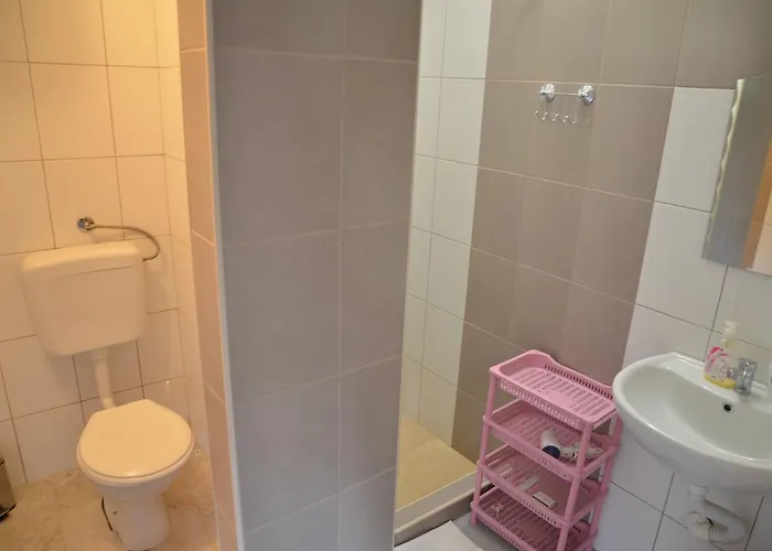 Domacinstvo Una-ostrovica Appartement